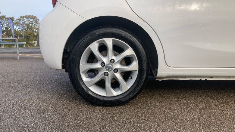 Nissan Micra 1.2 Acenta 5dr Petrol Hatchback